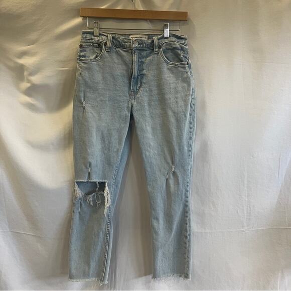 Abercrombie & Fitch The Skinny High Rise Light Wash Denim Jeans Womens 4 Short - Picture 1 of 9